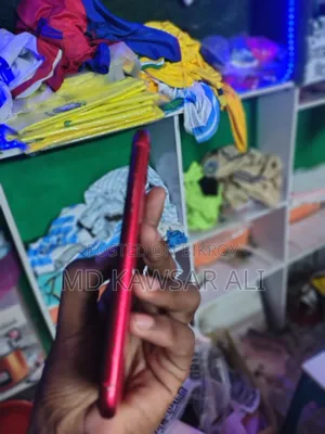 Apple iPhone 11 64 GB Red