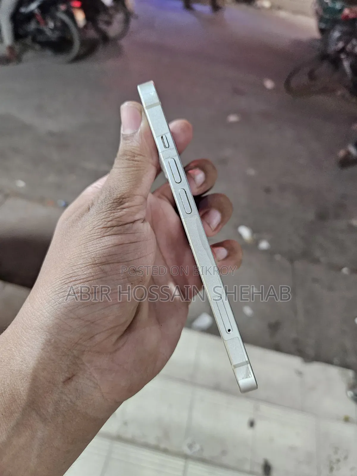 New Apple iPhone 13 128 GB White