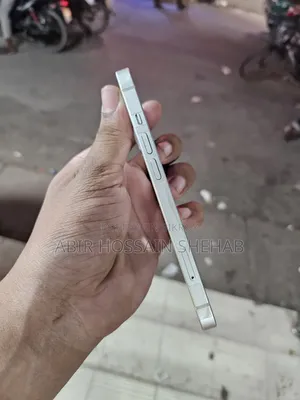 New Apple iPhone 13 128 GB White