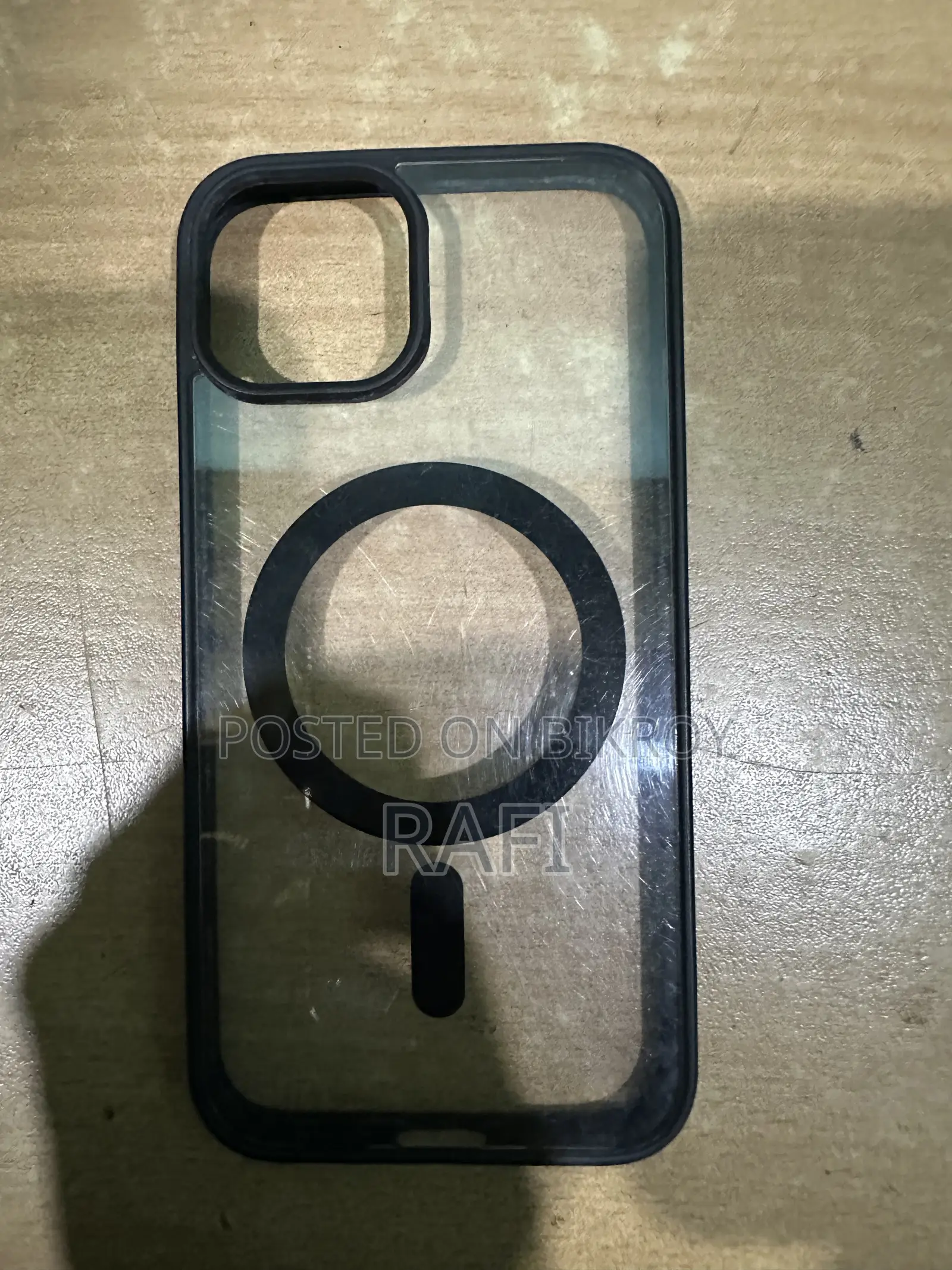 আইফোন ১৪ সিলিকন কেস বিক্রির জন্য ৩টি