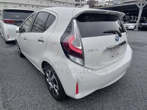 Toyota Aqua 2021 Pearl