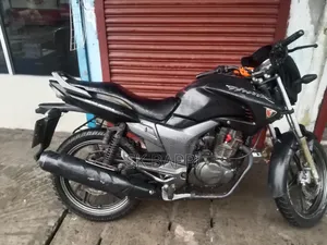 Hero Dawn 150 2013 Black