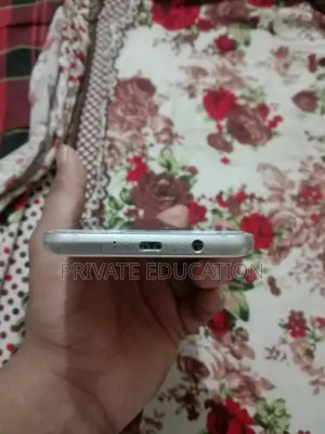 Samsung Galaxy J5 16 GB White