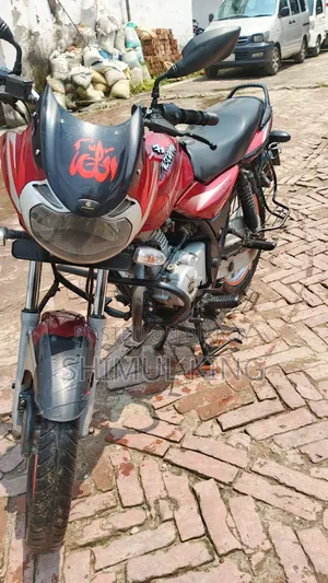Bajaj Discover 125 2017 Red