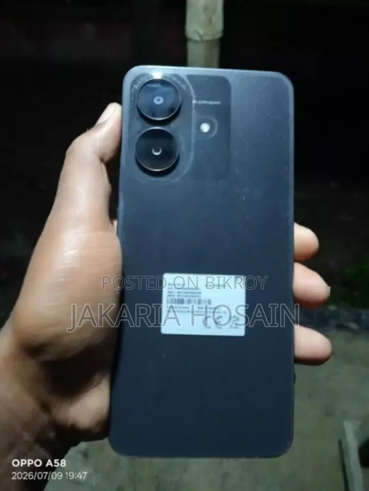 Realme 4 GB Black