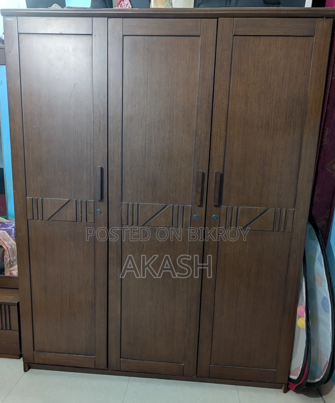 Hatil 3 Door 7ft Almirah