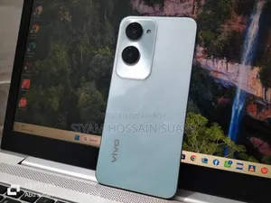 Vivo Y18 128 GB