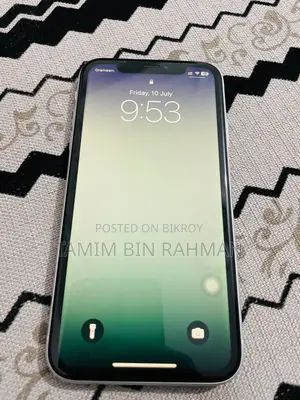 Apple iPhone XR 64 GB White