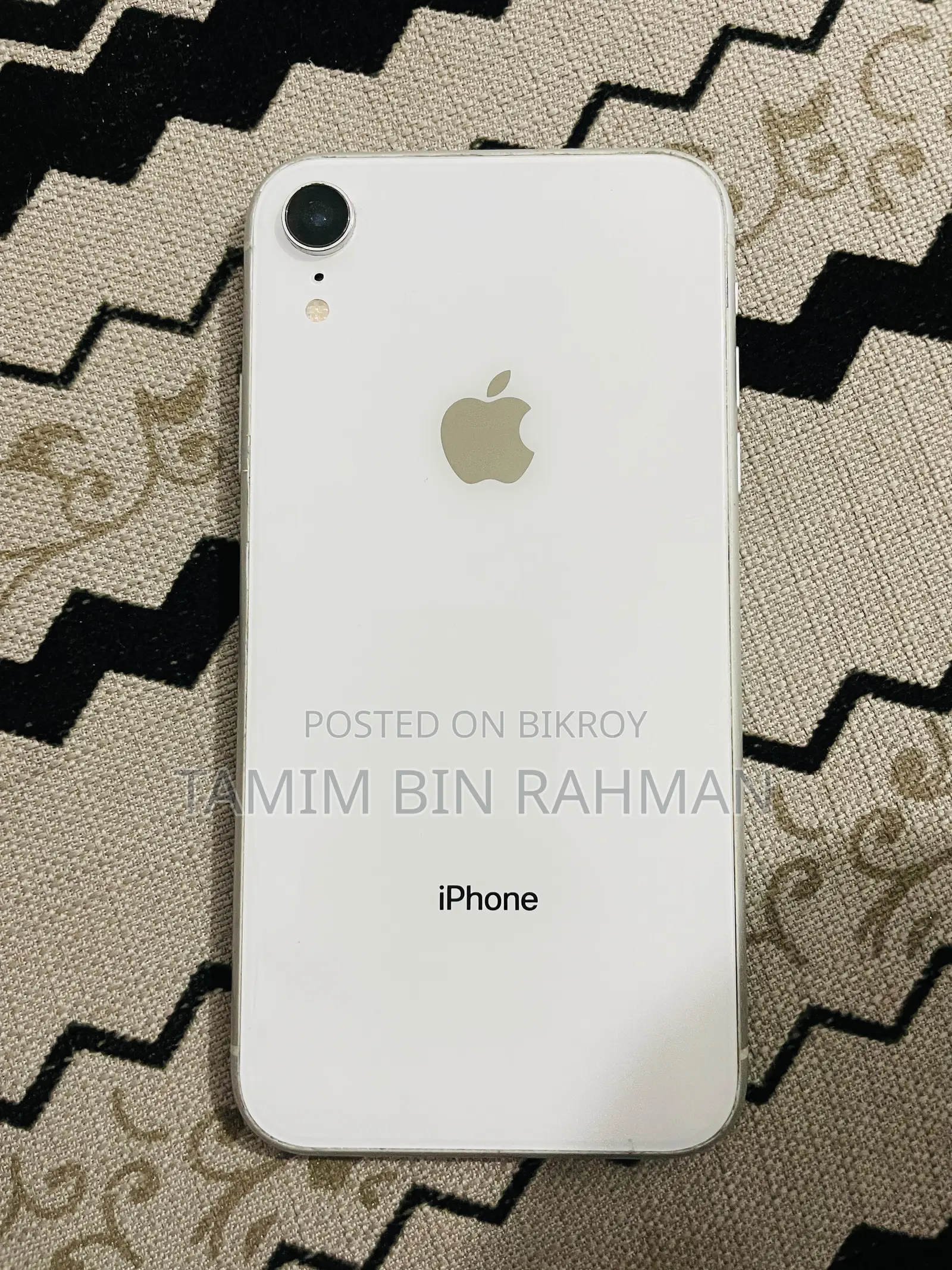 Apple iPhone XR 64 GB White
