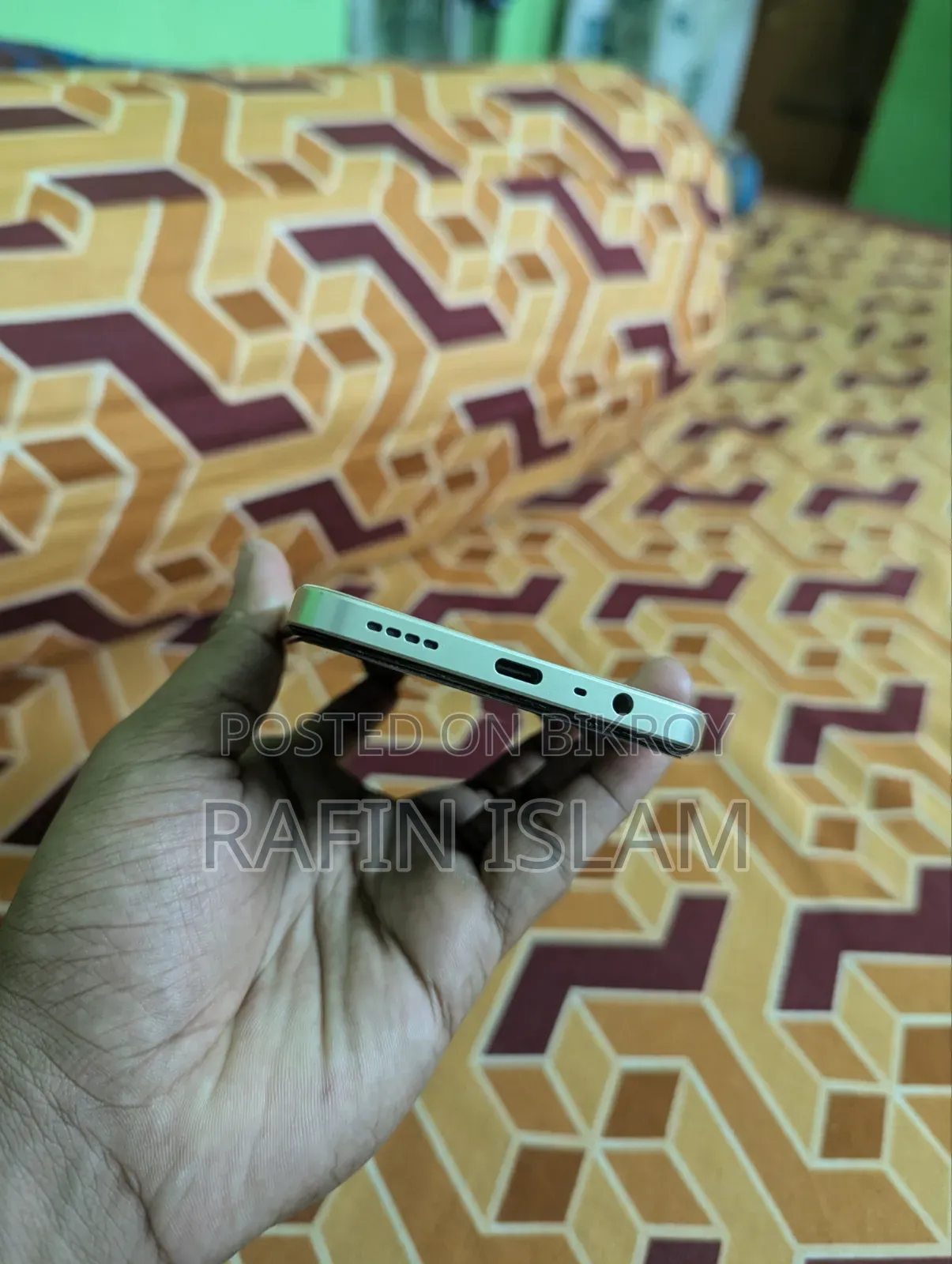রিয়েলমি ১২৮ জিবি ইয়েলো