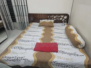 কিং সাইজ ডাবল বেড