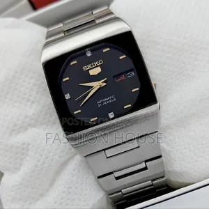 Vintage Seiko 5 Square Automatic 21 Jewels 