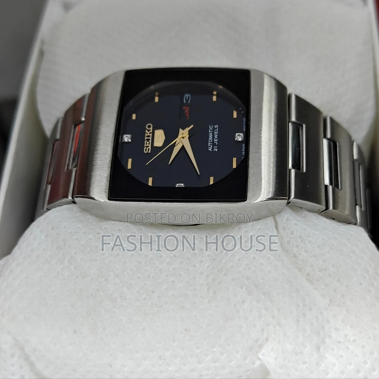 Vintage Seiko 5 Square Automatic 21 Jewels 