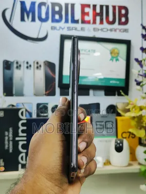 Vivo V30e 128 GB Red