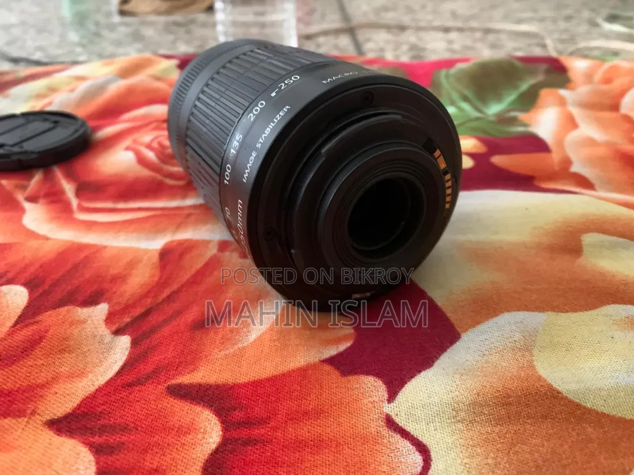 Canon EOS 700D + Canon EF-S 55-250mm IS II Zoom Lens