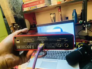Focusrite Scarlett 2i2 – Selling for repair or parts