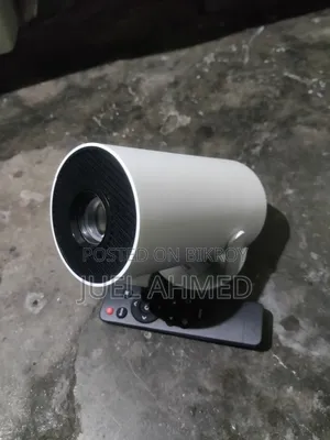 ম্যাগকিউবিক এইচওয়াই৩০০ অ্যান্ড্রয়েড স্মার্ট মিনি প্রজেক্টর