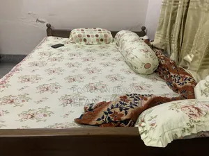 সেগুন কাঠের ডাবল খাট (৫/৭ ফুট) বিক্রি হবে