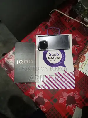 iQOO Z10 256 GB Black