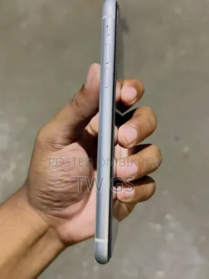 Apple iPhone XR 64 GB White