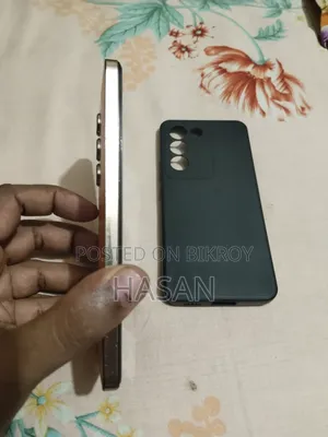 Vivo Y200e 128 GB Orange