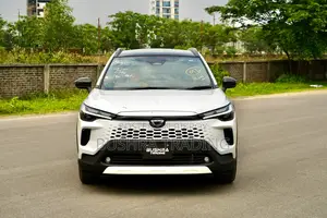 New Toyota Corolla Cross LE 2026 Pearl