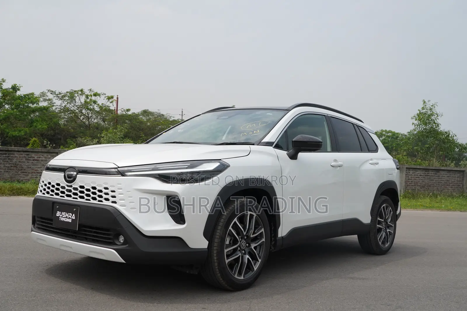 New Toyota Corolla Cross LE 2026 Pearl