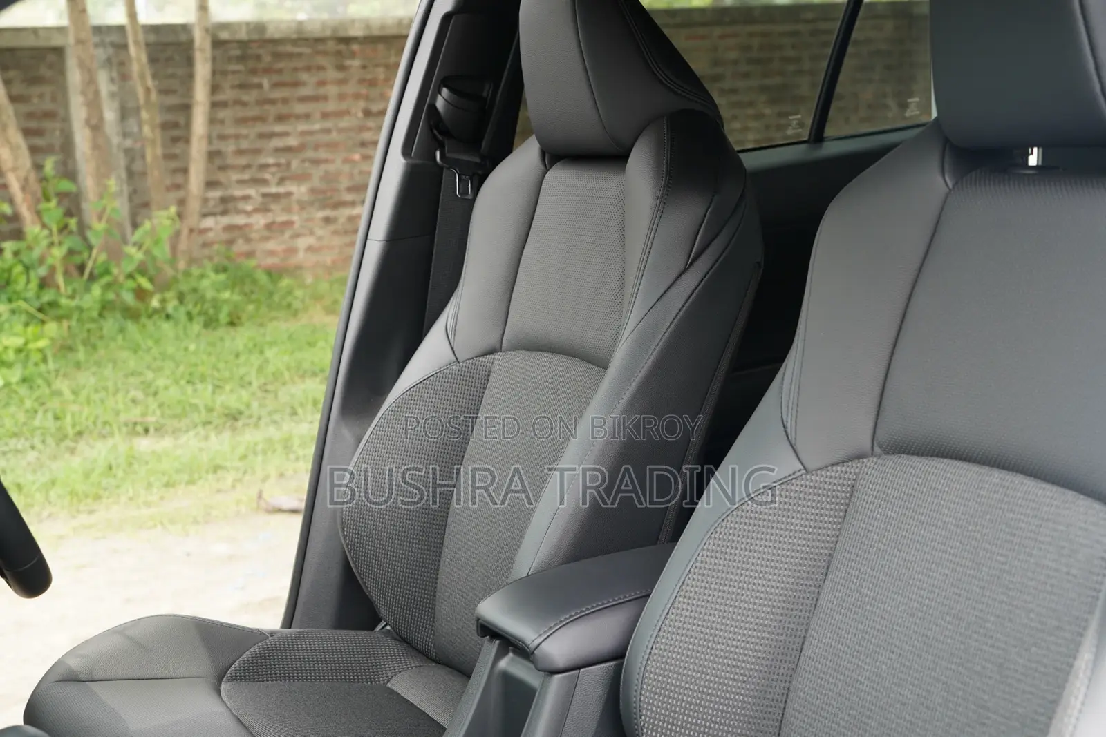 New Toyota Corolla Cross LE 2026 Pearl