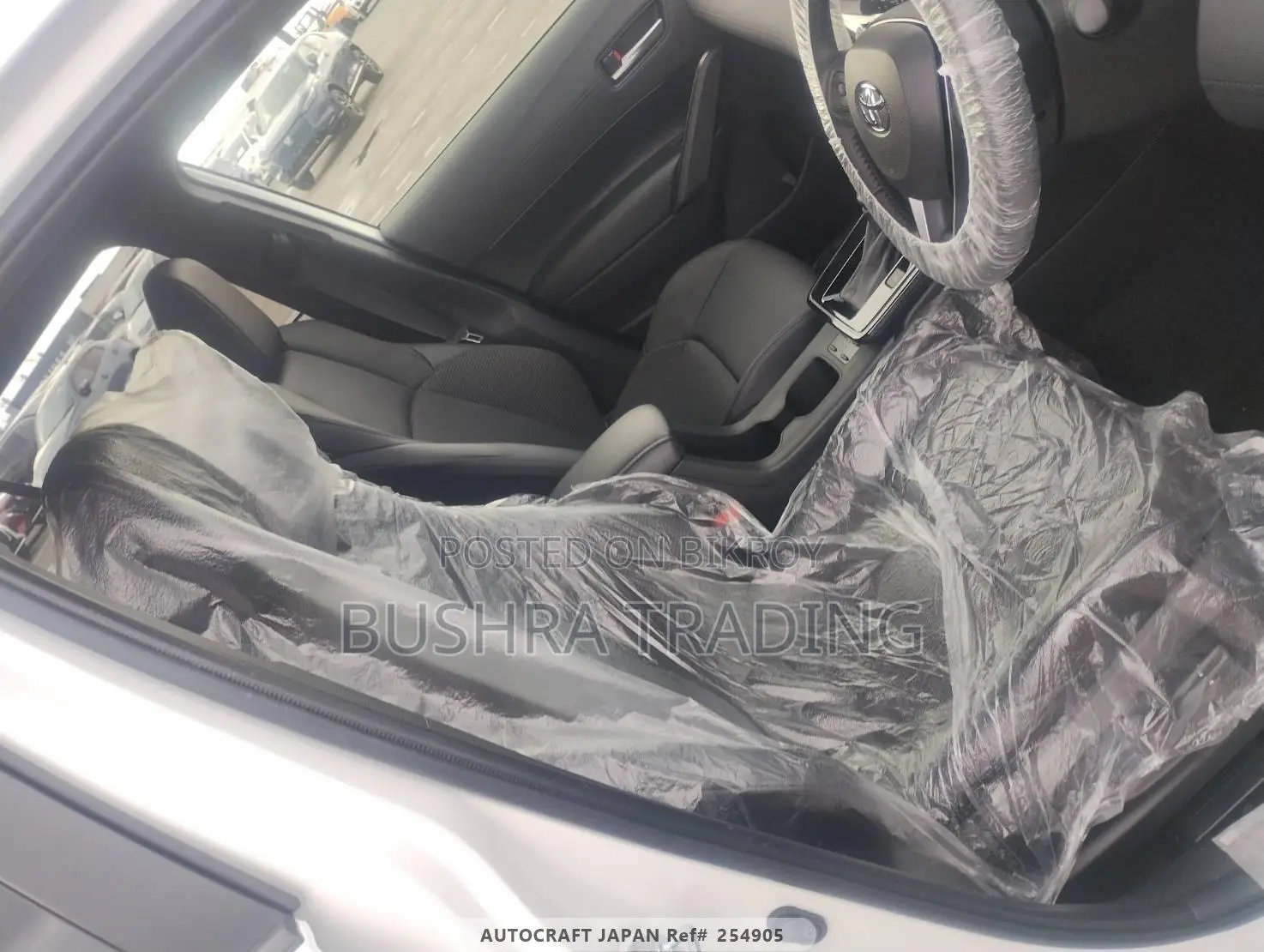 New Toyota Corolla Cross LE 2026 Pearl