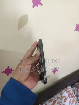 অ্যাপল আইফোন এক্স ২৫৬ জিবি কালো