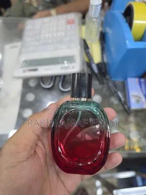 Refillable 30ml Perfume Spray Bottle (Empty Glass Bottle)