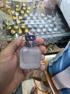 Refillable 30ml Perfume Spray Bottle (Empty Glass Bottle)