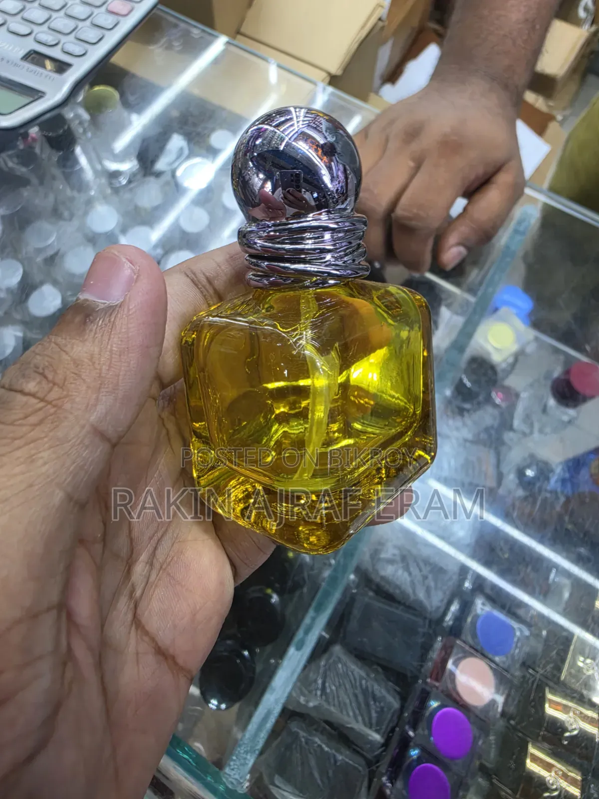 Refillable 30ml Perfume Spray Bottle (Empty Glass Bottle)