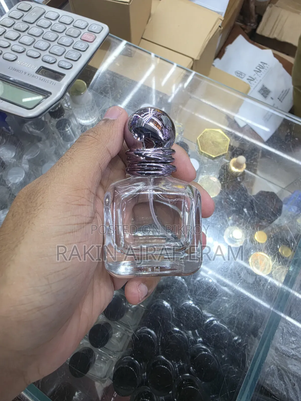 Refillable 30ml Perfume Spray Bottle (Empty Glass Bottle)
