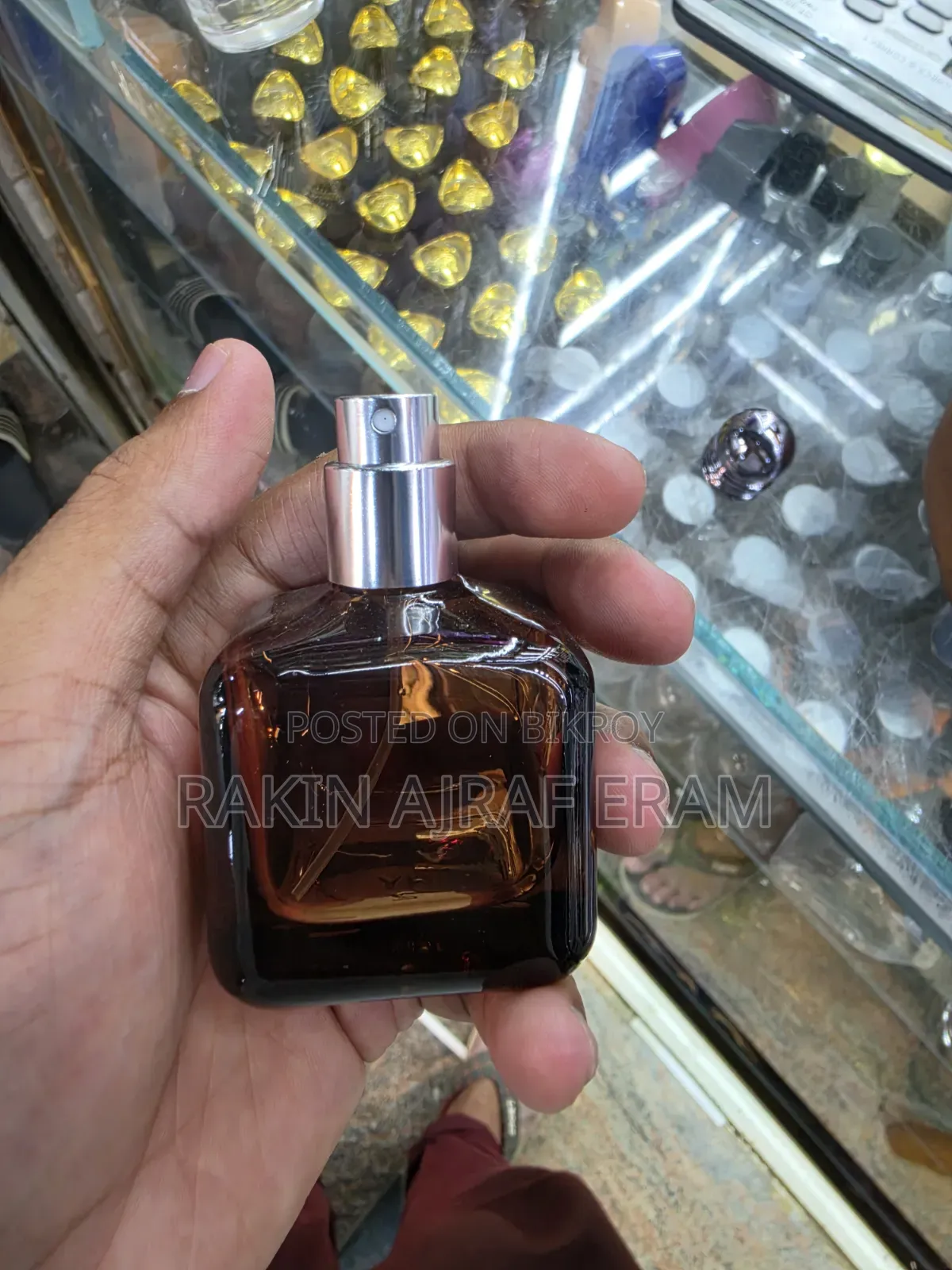 Refillable 30ml Perfume Spray Bottle (Empty Glass Bottle)