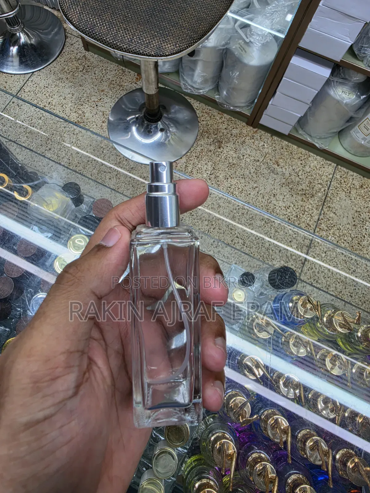Refillable 30ml Perfume Spray Bottle (Empty Glass Bottle)