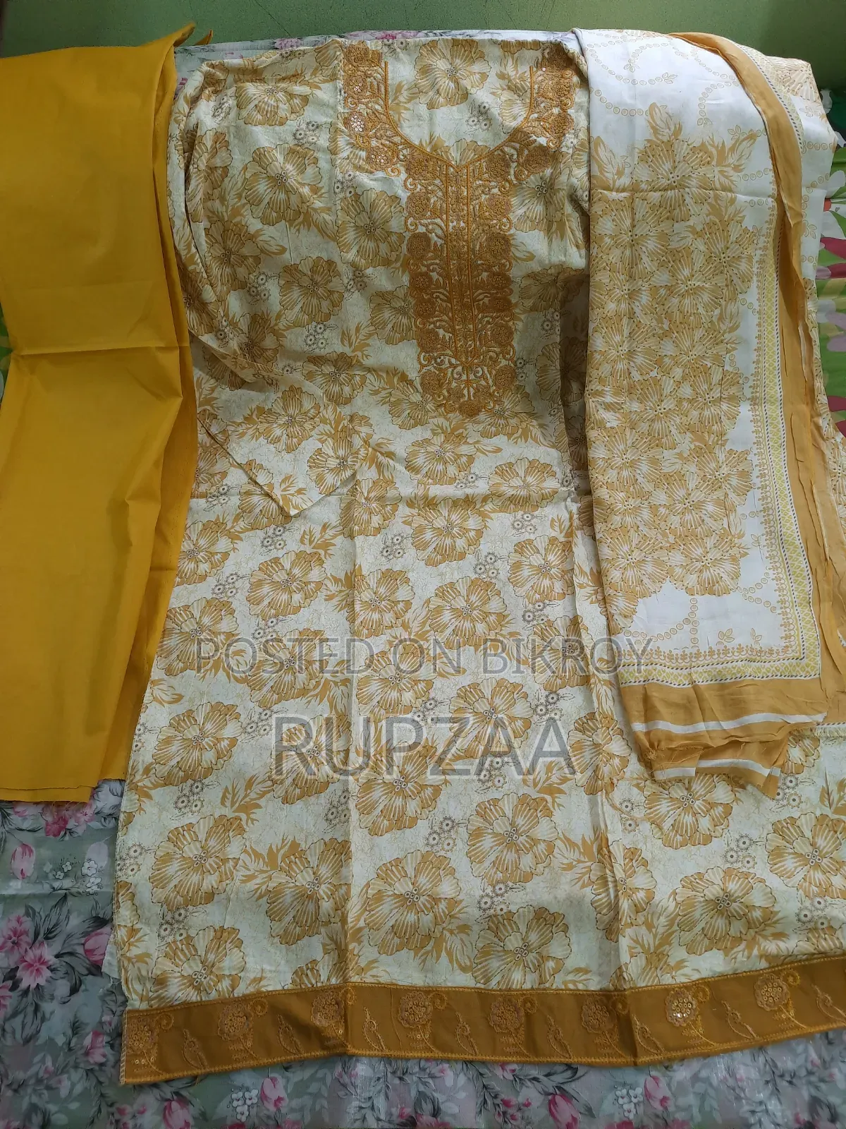 ১০০% সুতি ডিজিটাল প্রিন্ট এমব্রয়ডারি থ্রি পিস