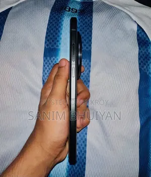 নতুন ভিভো এক্স২০০ প্রো ৫১২ জিবি কালো