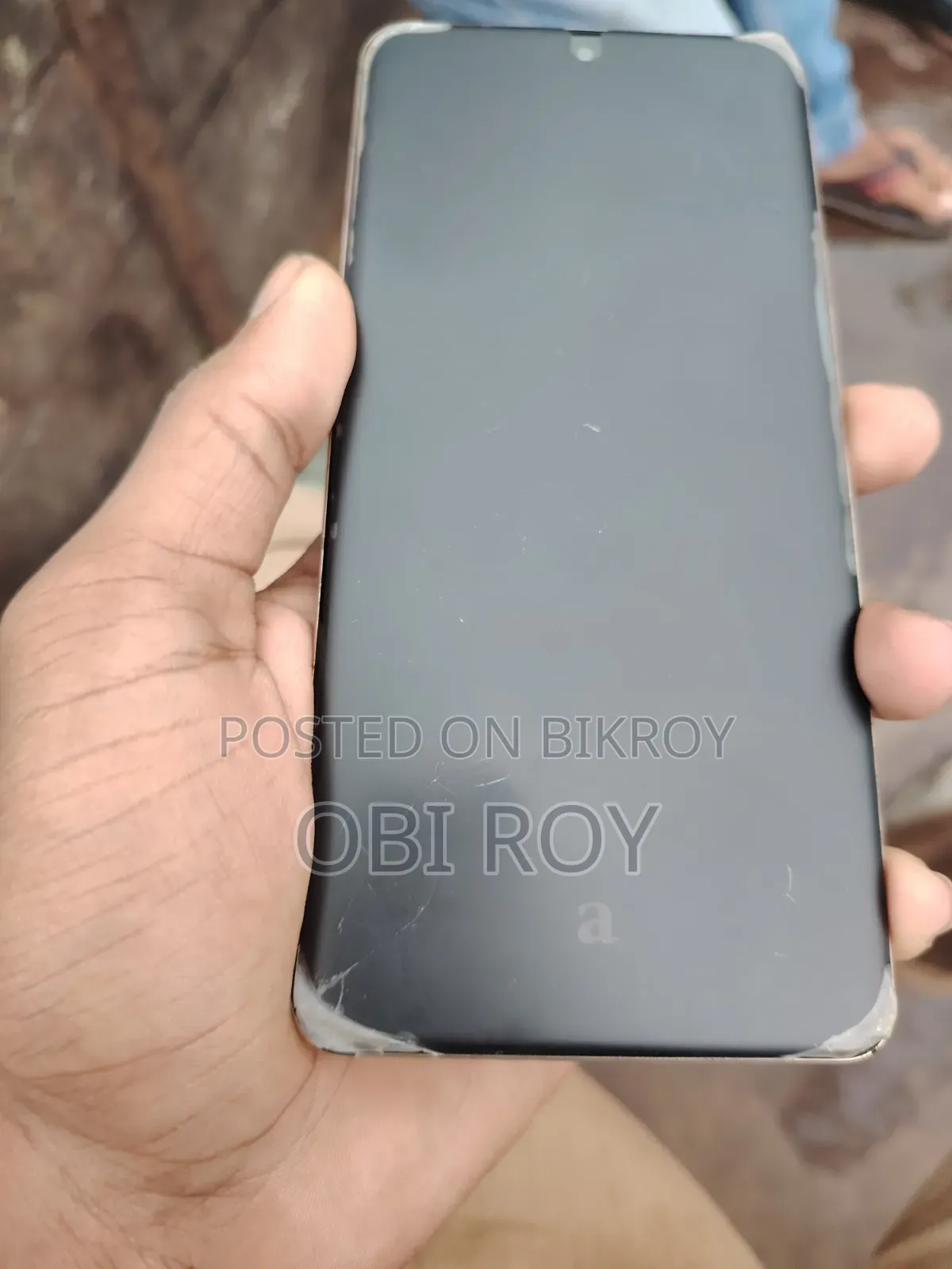 রিয়েলমি ২৫৬ জিবি সাদা