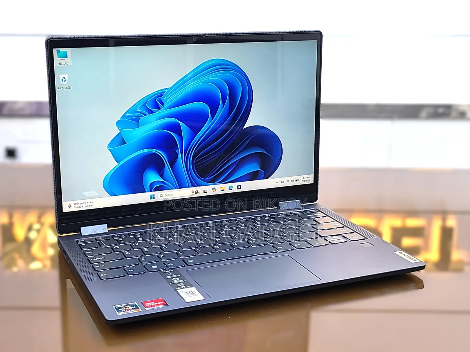 Laptop Lenovo 8GB AMD Ryzen 5 SSD 256GB