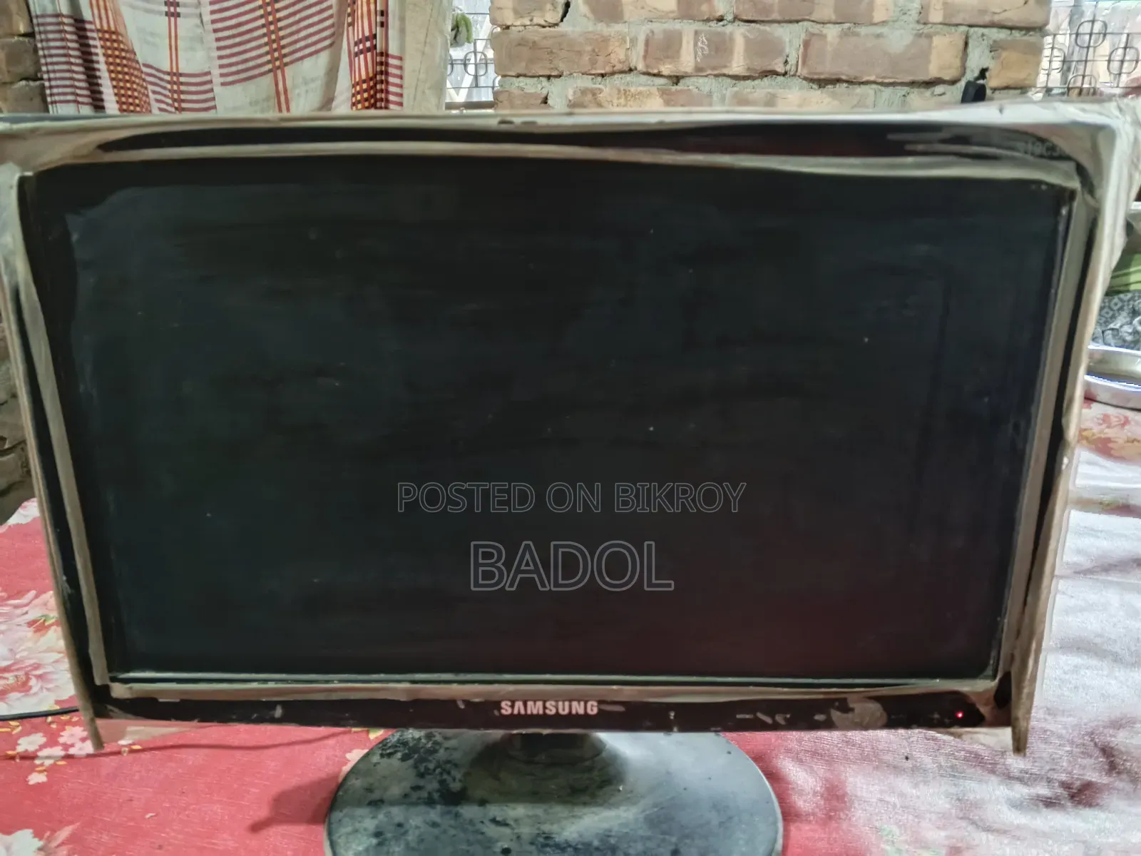 Samsung 21 inch LED