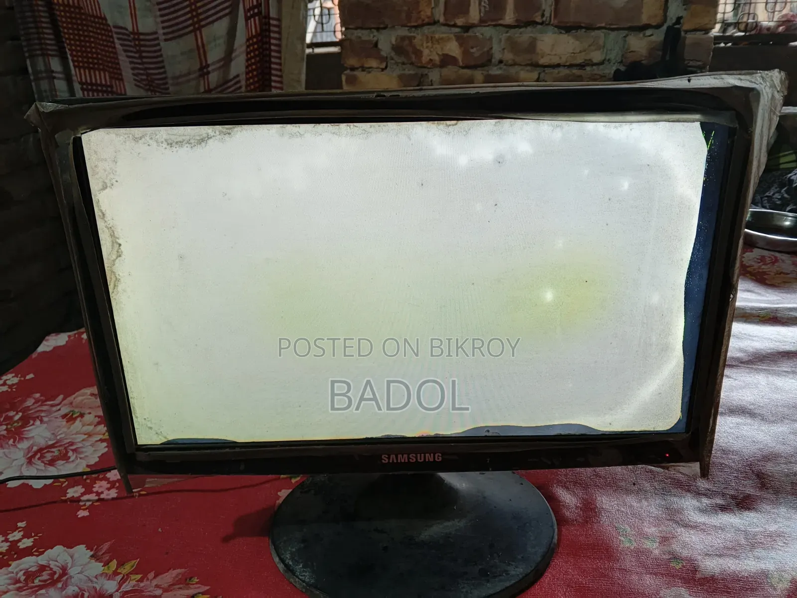Samsung 21 inch LED