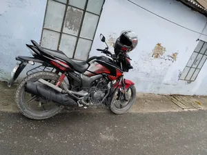 Hero Hunk 2022 Black