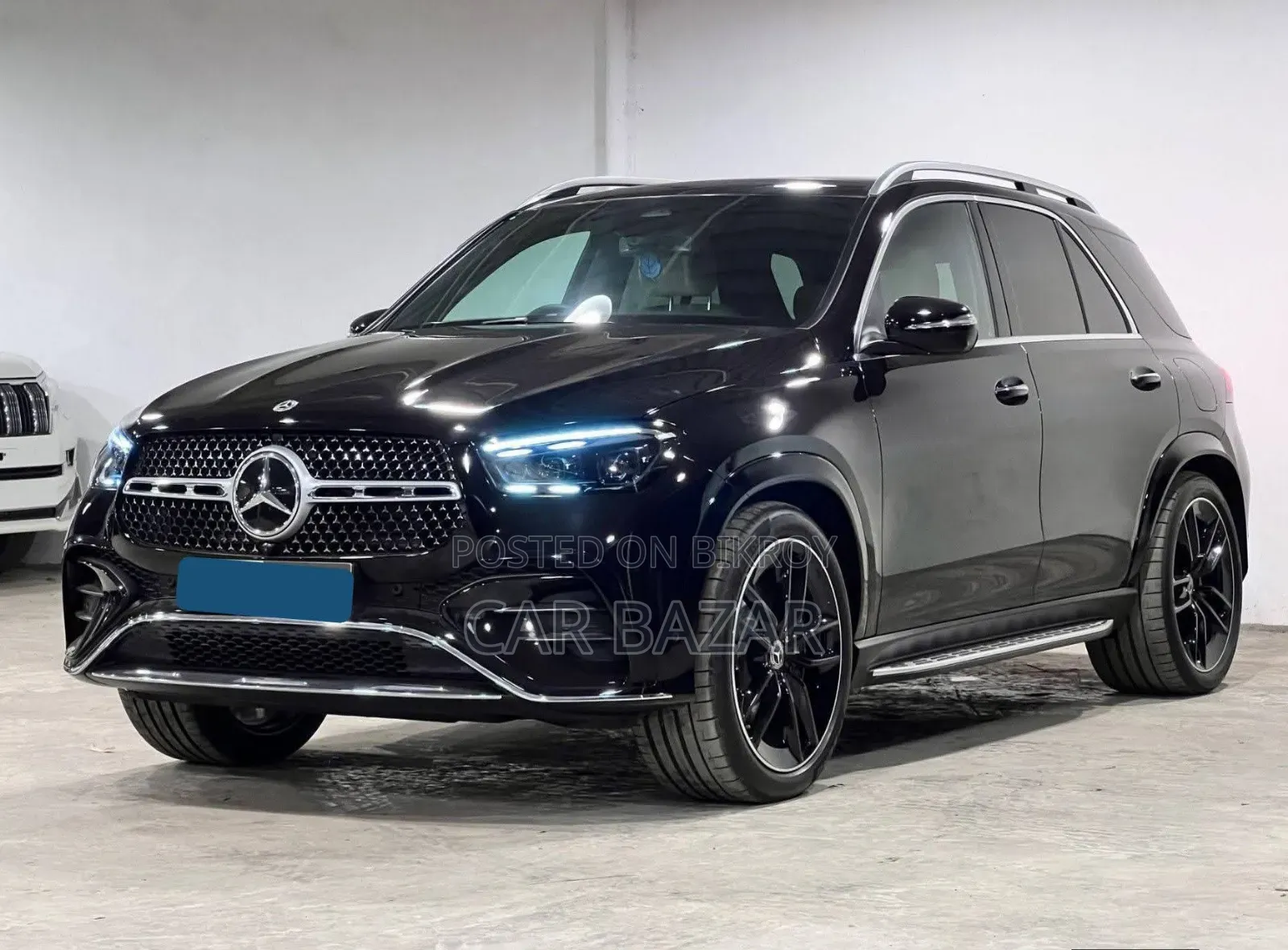 New Mercedes-Benz E400 2025 Black