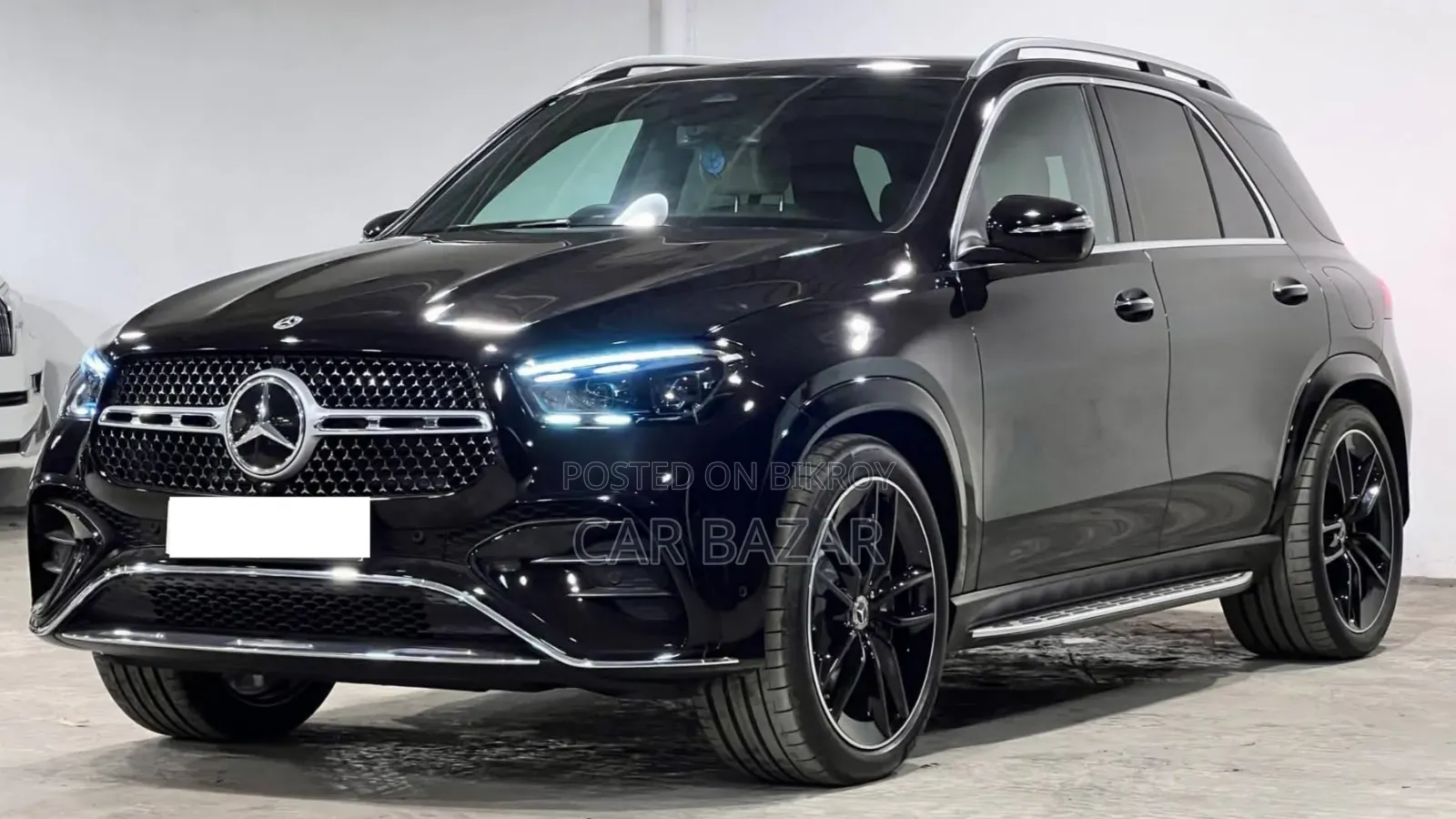 New Mercedes-Benz E400 2025 Black