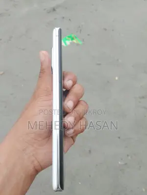 Sharp Aquos R6 128 GB White