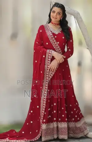 প্রিমিয়াম থ্রি-পিস পার্টি গাউন