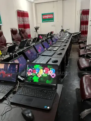 Laptop Lenovo 4GB Intel SSD 500GB