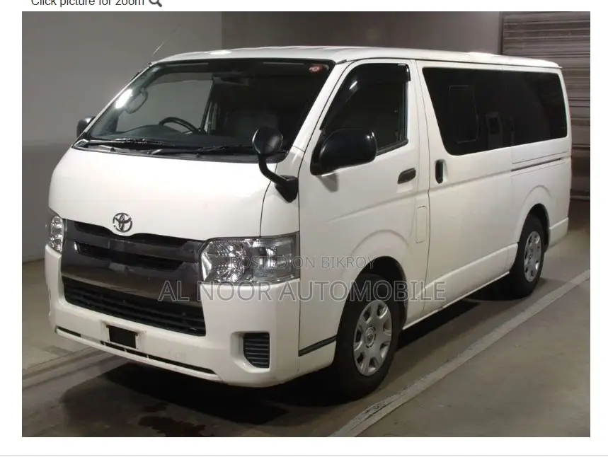 Toyota HiAce 2021 White