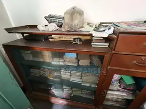 শোকেস